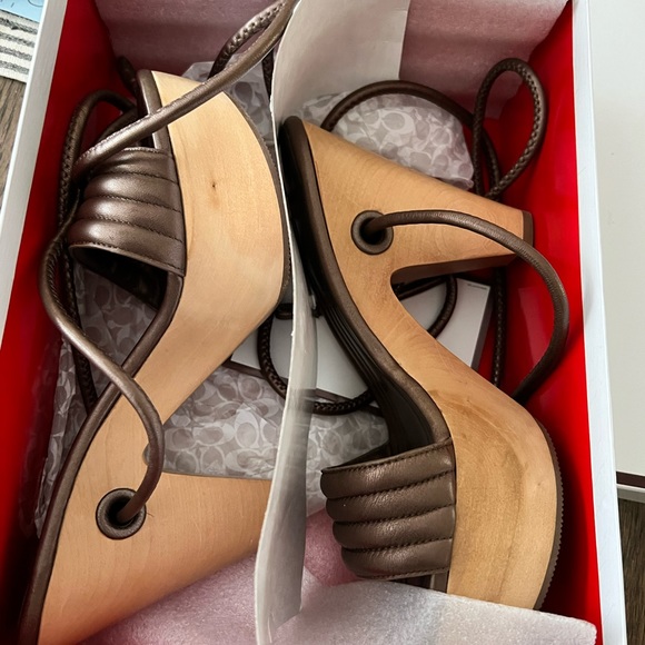 Coach platform sandals 8.5 - Picture 7 of 8